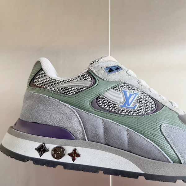 ルイヴィトン靴着用イメージ